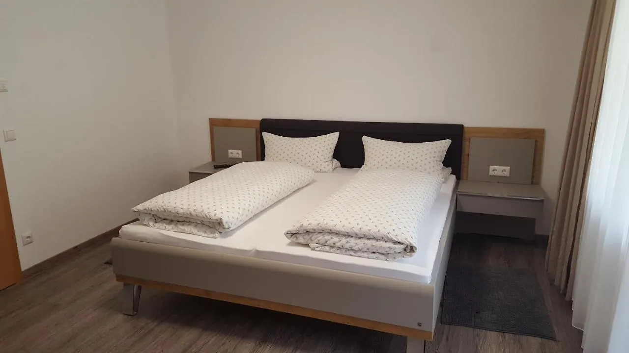 Pension Zillnhaeusl Schoenau am Koenigsee Guest house