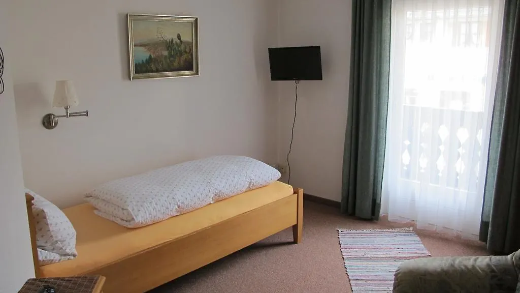Pension Zillnhaeusl Шёнау-ам-Кёнигсзе 2*,